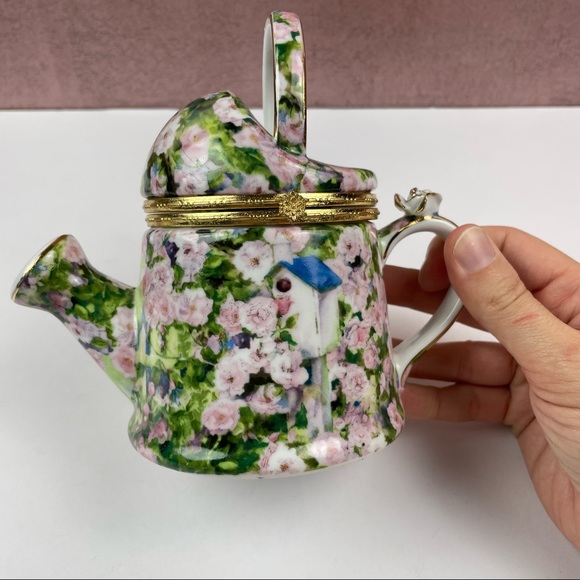 Madison & Max Roses And Birdhouse Judy Buswell Watering Can Home Decor Accent - Picture 4 of 8